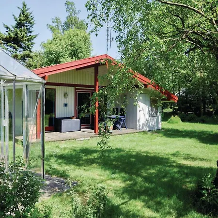 Three-bedroom Holiday In Holiday home *
